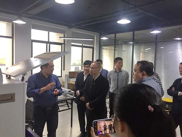 武汉市市领导莅临指导