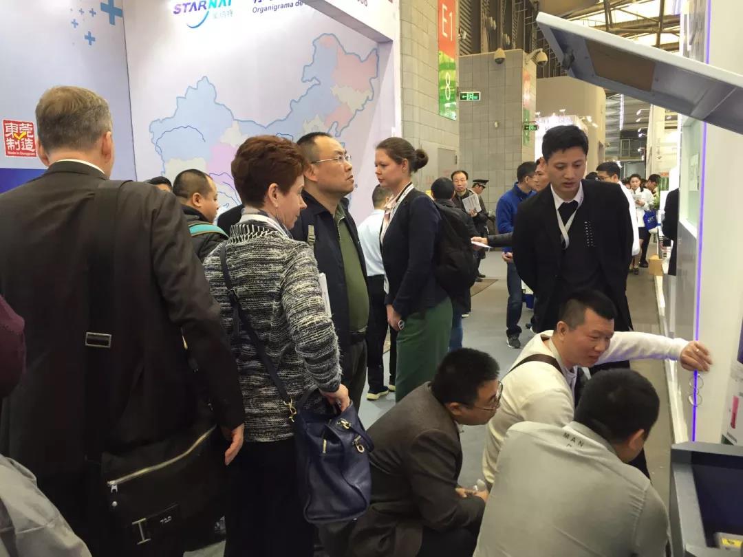 松尔德科技温控激光锡焊燃爆上海慕尼黑光博会场馆 松尔德科技温控激光锡焊燃爆上海慕尼黑光博会场馆