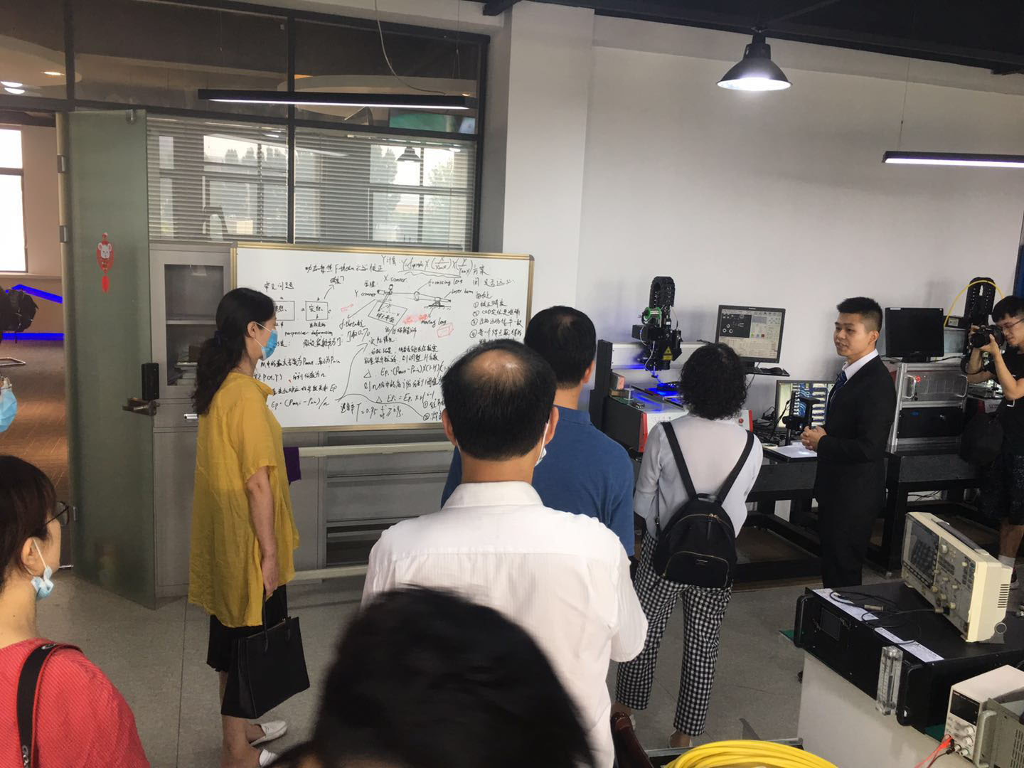 省厅领导莅临指导并对我团队科技创新做出殷切期望